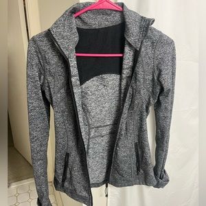 Heathered black lululemon define jacket, regular length size 2